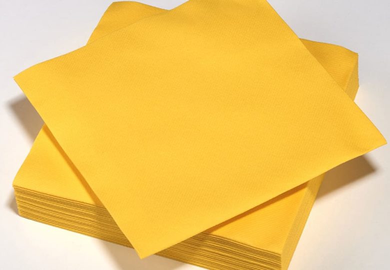 30 CANARI GEEL SERVETTEN 38X38CM