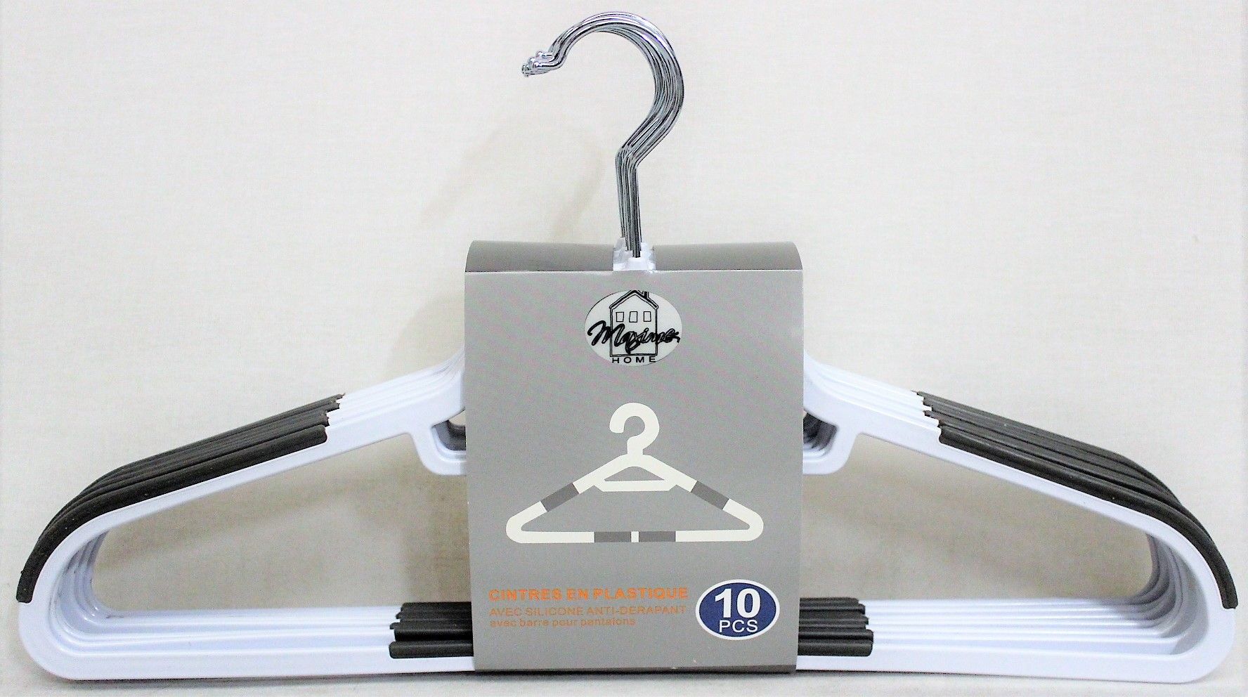 SET 10 PLASTIC KLEERHANGERS + SILICONE
