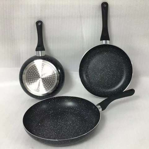 SET VAN 3 NON-STICK BRAADPANNEN 20-24-28